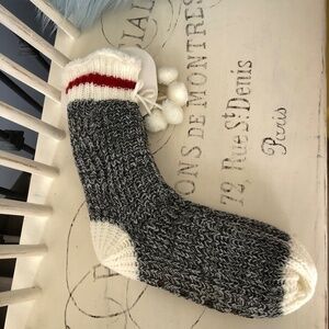 SLIPPER Socks, Fleece Lined, Silicone Non Slip Grips, Size 9-11, New With Tags